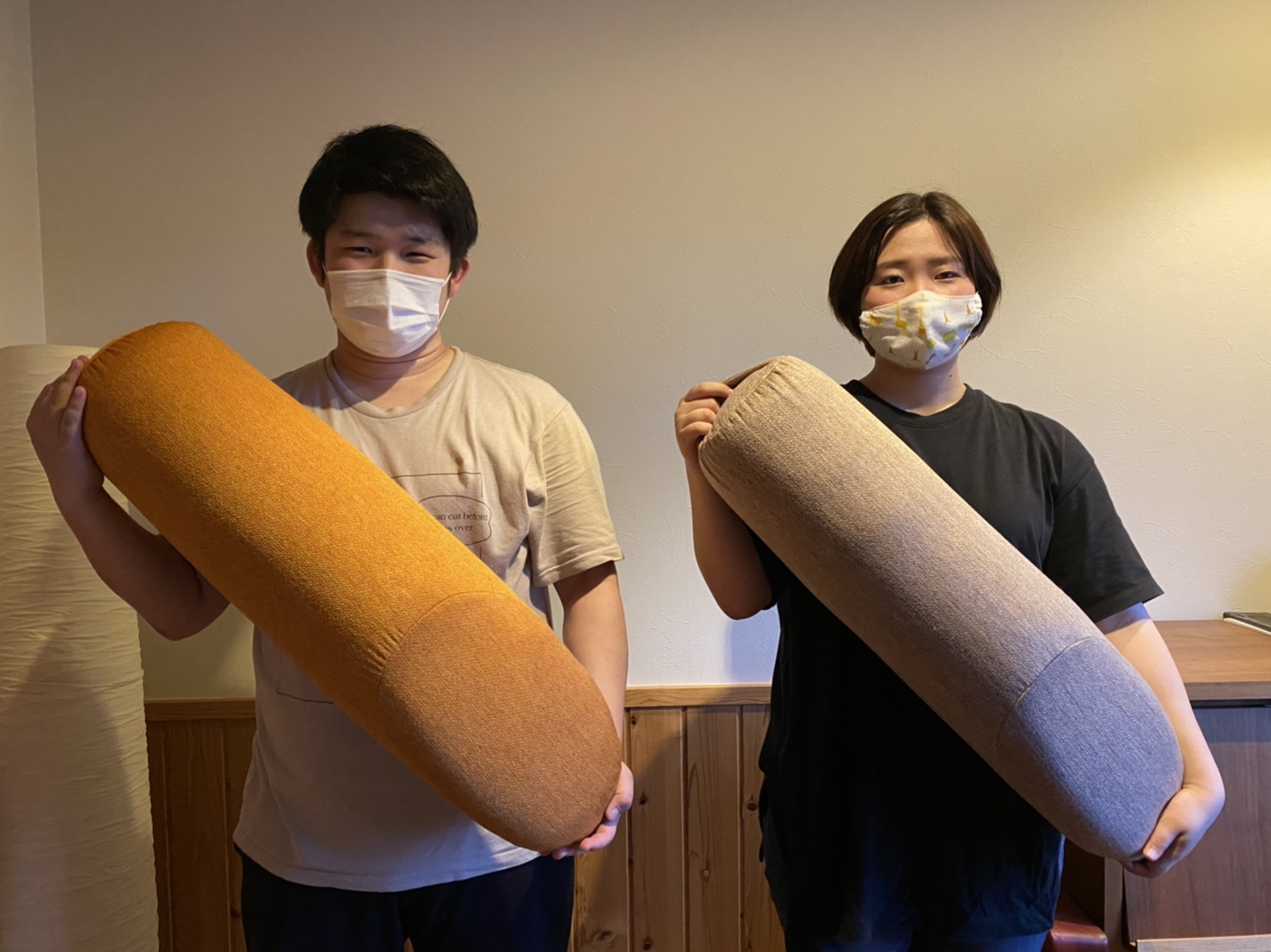 【動画解説付き】自宅にあるもので簡単に！ボルスターの作り方 | ここみデイサービス